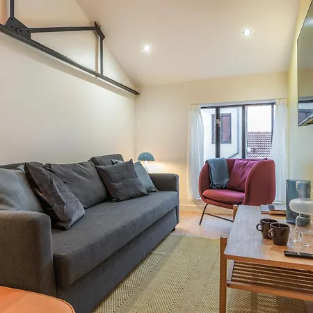 Architect Loft - 15 Min From Center - 8 Guest Appartement *